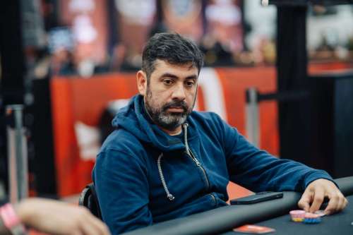 #54 Mystery Monster KO 6-máx - Dia 1A